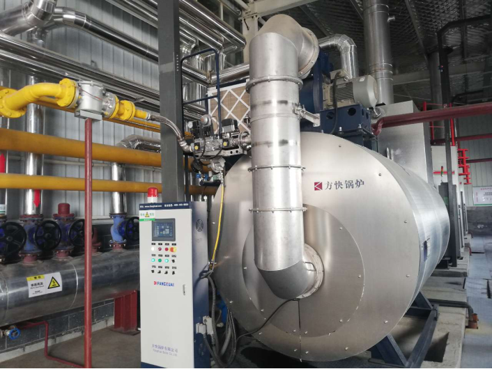 Flue gas source heat pump with steam boiler